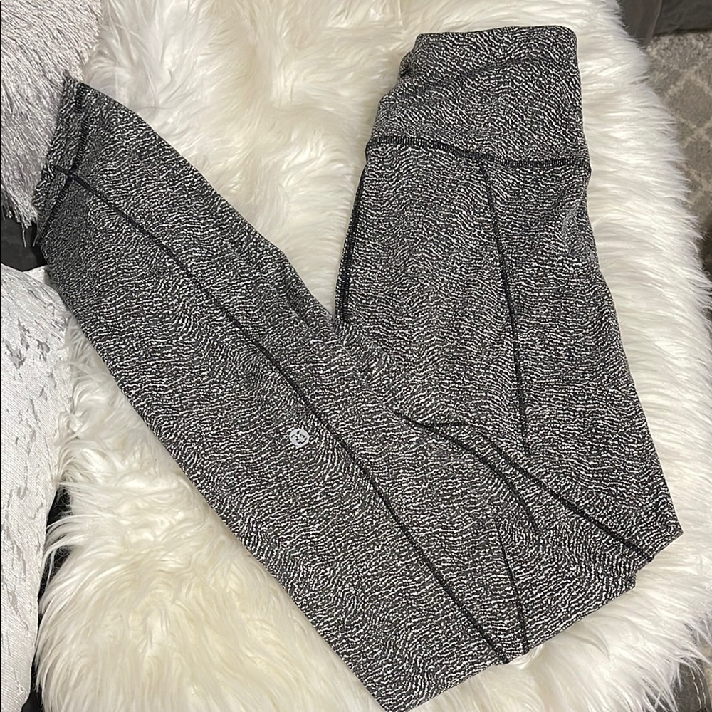 Lululemon Black and White Leggings